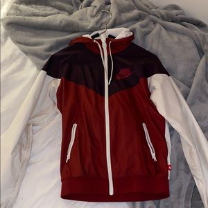 nike windbreaker